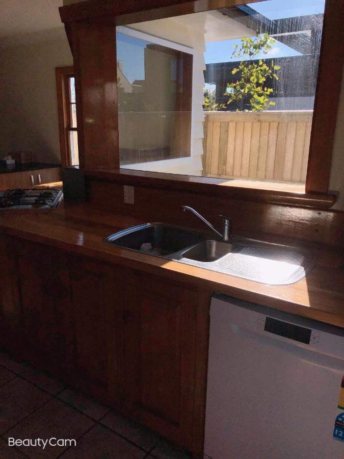 Papanui Road Holiday Home ไครสต์เชิร์ช ภายนอก รูปภาพ
